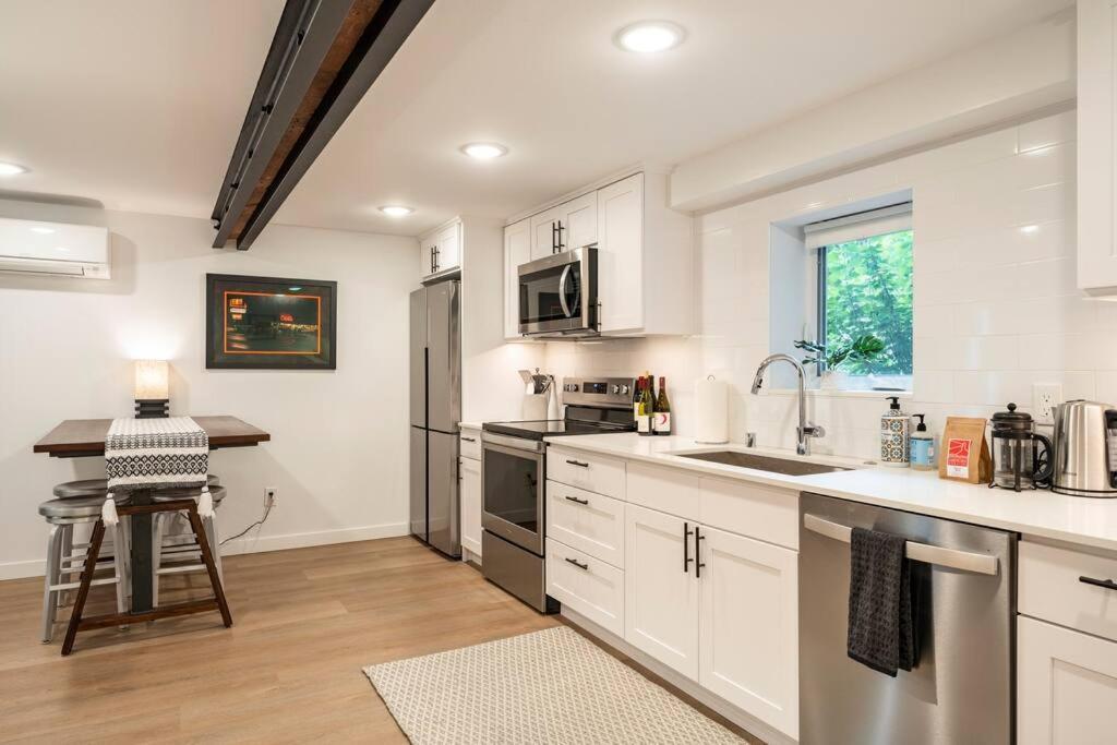 Villa Modern, New & Industrial In Georgetown Seattle Esterno foto