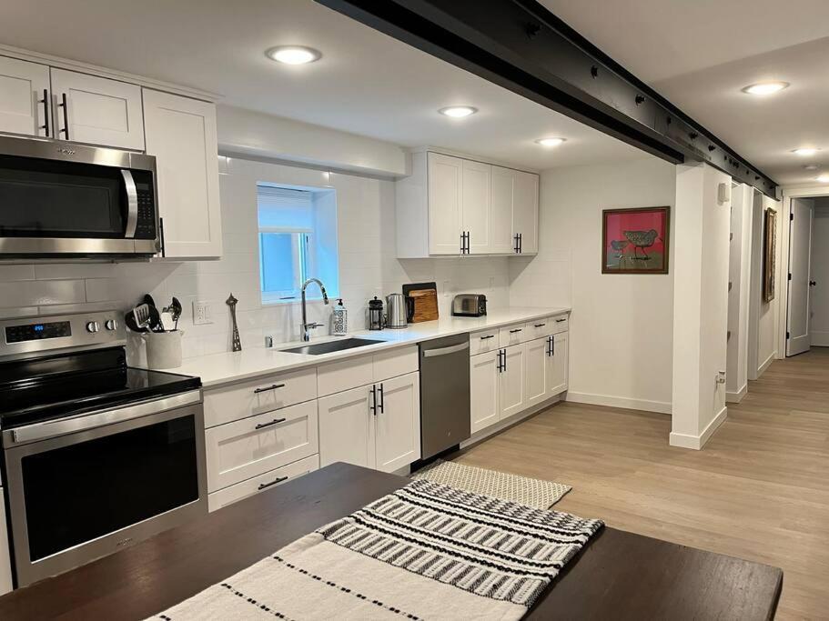 Villa Modern, New & Industrial In Georgetown Seattle Esterno foto